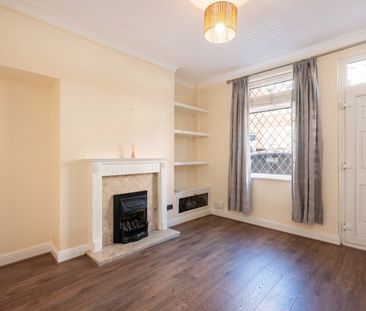 2 bedroom terraced house to rent - Photo 4