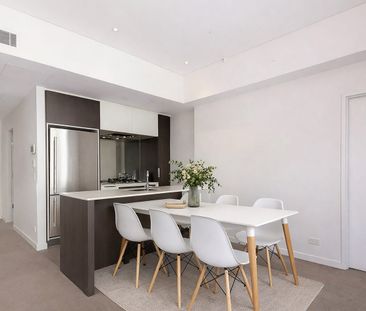 Modern 2-Bedroom Apartment in the Heart of Chippendale - Photo 5