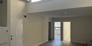 Ossington Queen w FEB1 2br den, renov over shop,great apt,$2375 - Photo 3