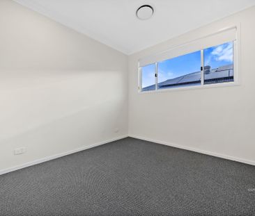 Brand New 4-Bedroom Home for Families – Ducted Air-conditioning, Do... - Photo 2
