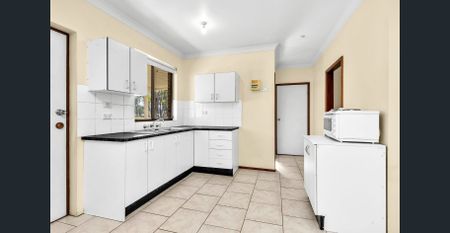 1Bedroom Brick Home in 4 acres - Photo 5