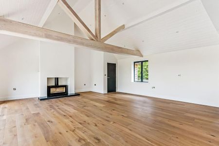 3 bedroom detached house to rent - Photo 3