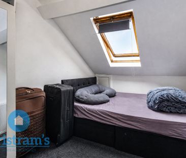 2 bed Flat for Rent - Photo 4