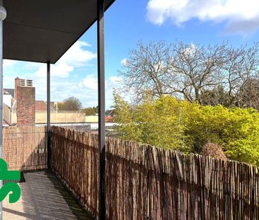 Ruim appartement met 2 slaapkamers op de 2de verdieping met terras. - Photo 6