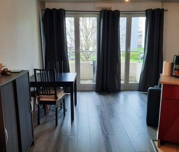 Location Appartement 3 pièces Meublé 50m² CORBEIL ESSONNES 91100 - Photo 1