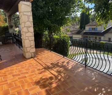 LUYNES CENTRE VILLAGE MAISON 200M² PISCINE PROX IBS - Photo 4