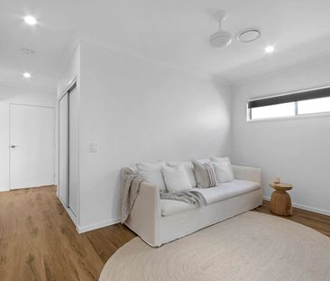 Contemporary Family Living in with ducted Ac and several living rooms - Photo 3