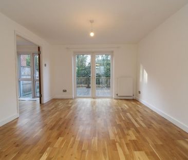 3 bedroom end of terrace house to rent - Photo 1