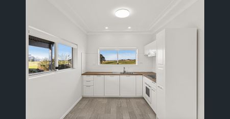 Escape to Paradise: Your Beachfront Haven Awaits! - Photo 4