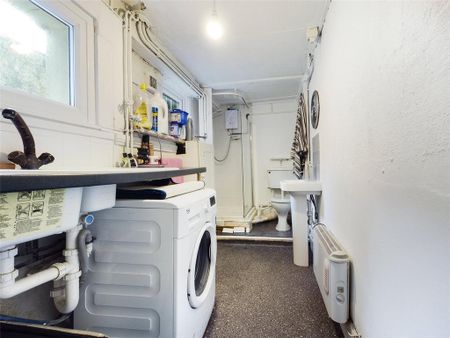 6 bedroom house to rent - Photo 3