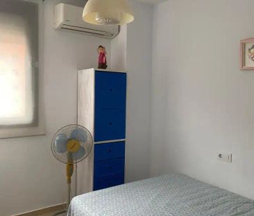 Piso de alquiler en Entrenúcleos - Foto 1