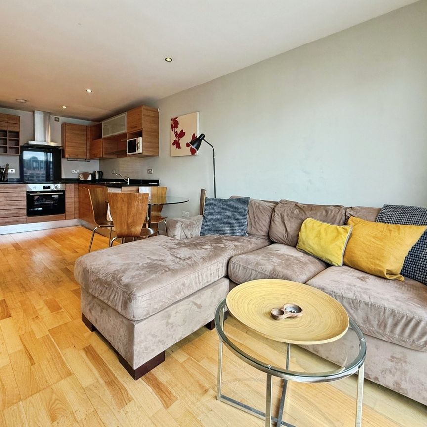 2 bedroom apartment to rent - Photo 1