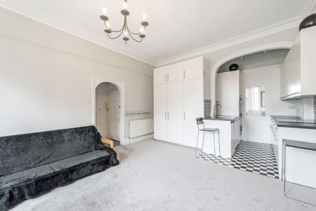 1 bedroom flat to rent - Photo 5
