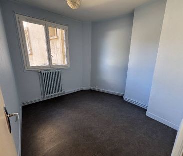 Location Appartement 3 pièces 70m² - Photo 2