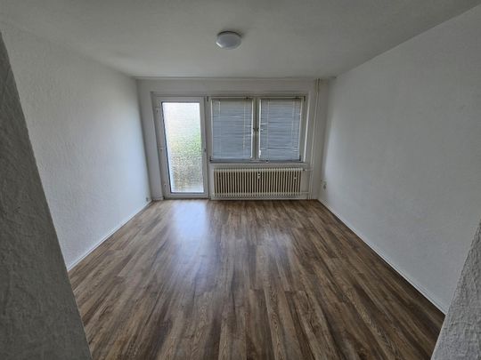 IN ZENTRUMSNAHER WOHNLAGE VERMIETUNG EINS 1-ZIMMER-APPARTMENTS - Foto 1