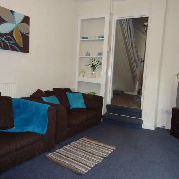 5 bedroom terraced house to rent - Photo 1