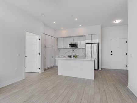 For Lease - 415 Sea Ray Avenue Unit# 428, Innisfil, Ontario - Photo 2