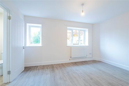 2 bed Ground Floor Flat for rent - Photo 5