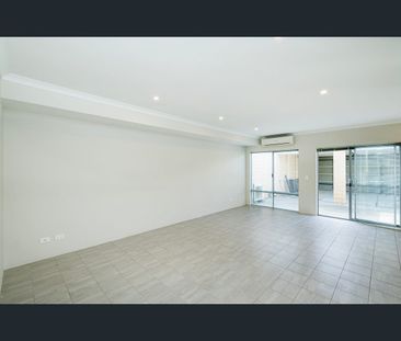11 Founder Way, Alkimos, WA 6038 - Photo 6