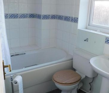 2 bedroom semi-detached house to rent - Photo 1