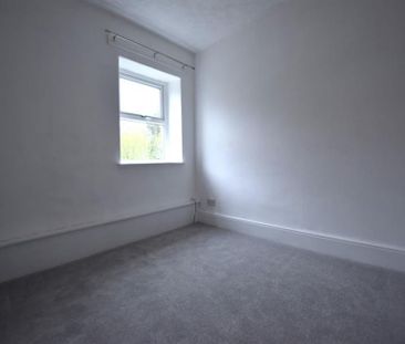 2 Bedroom Terraced To Let - Photo 4