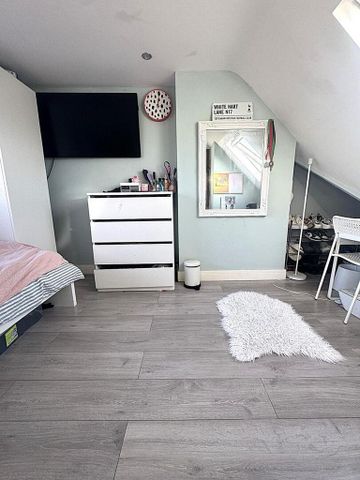 5 bedroom semi-detached house to rent - Photo 4