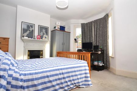 3 bedroom terraced house to rent - Photo 4
