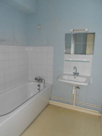 Location Appartement 1 pièce 38m² BESANCON 25000 - Photo 3