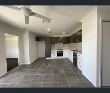 6B Meridian Drive, Warwick, Qld 4370 - Photo 4
