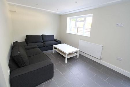 7 bedroom terraced house to rent - Photo 2