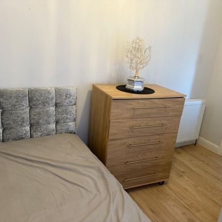 Room in a Shared House, Foundry Walk, LS8 - Photo 4