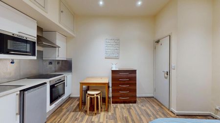 Studio to rent - Photo 2