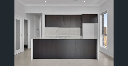 Brand new 4-bedroom home in Wilton - Photo 3