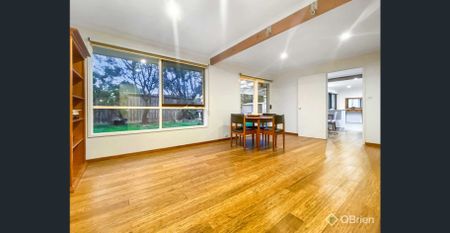 Comfort, Space and Convenience in the Heart of Seaford - Photo 2