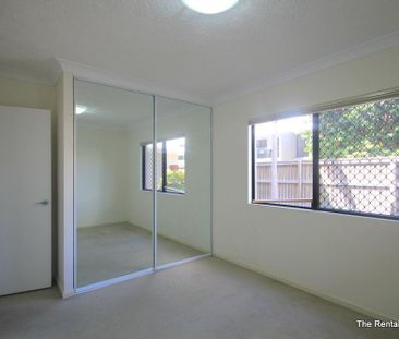 Modern Unit Living in Douglas - Photo 4