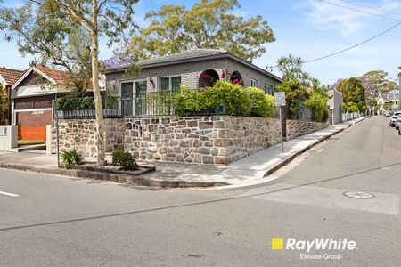 Modern Family Home with Space, Style & Convenience - Photo 4