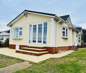 South Coast Road, Peacehaven - Photo 5