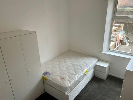 6 bedroom house share to rent - Photo 4