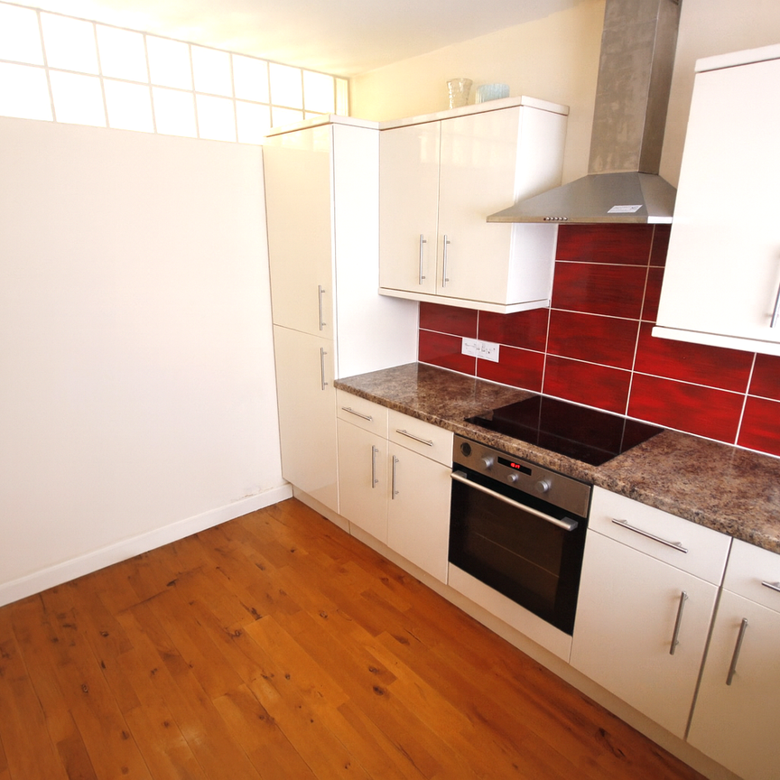 Thornbury, Bristol, Gloucestershire, BS35 2JT - Photo 1