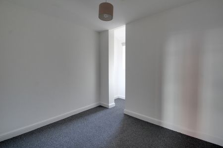 1 bed ground floor flat to rent in Fosse Road South, Leicester, LE3 - Photo 2