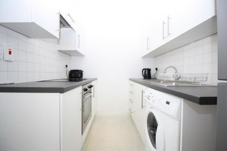 1 bedroom flat to rent - Photo 5