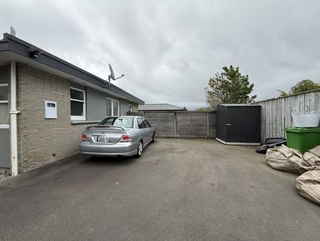 2 Bedroom Unit - Photo 4