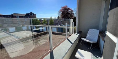 Appartement te huur in Sint-Kruis voor € 900 met 2 slaapkamers - Photo 2