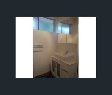 Quiet Unit - Excellent Location! - Photo 6