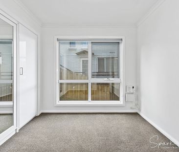 40 Crandon Crescent, NEWNHAM - Photo 2