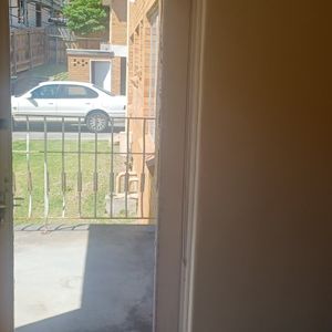 Ivanhoe East - Photo 2