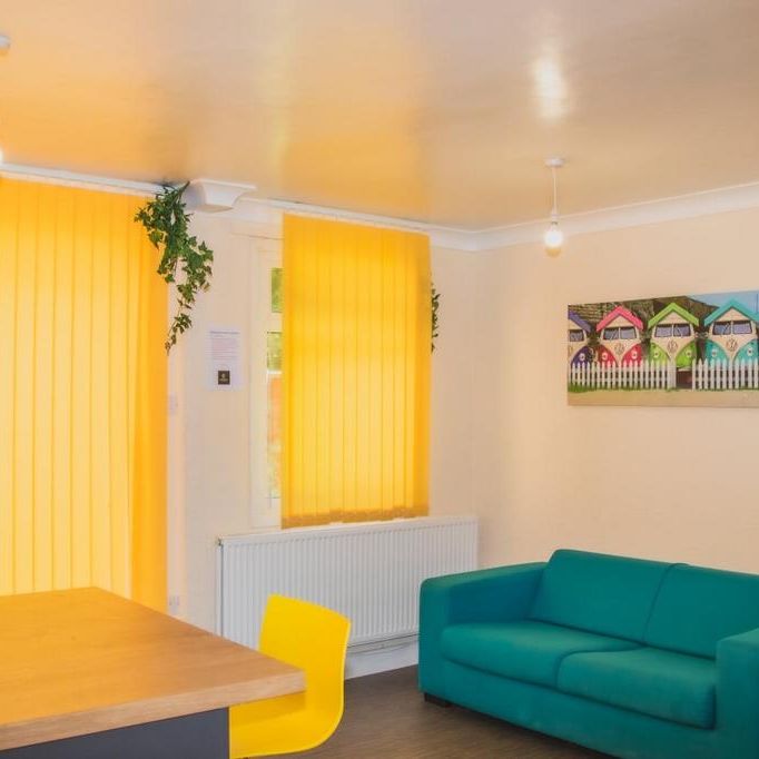 1 bedroom in a house share to rent - Photo 1