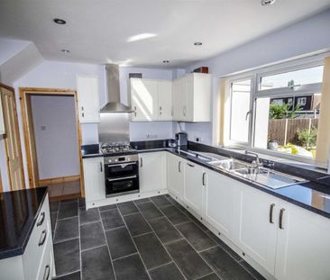 Betworthy, Coaley - Photo 5