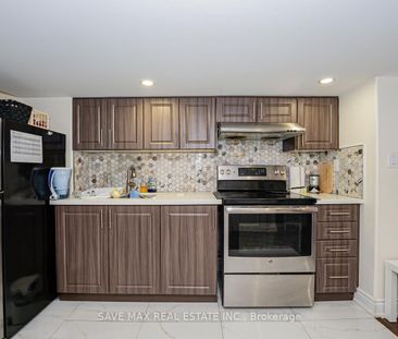 For Lease - 20 Desert Garden Drive, Brampton, Ontario - Photo 4