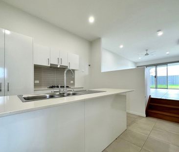 2/4 Goadsby Street, Cameron Park - Photo 6